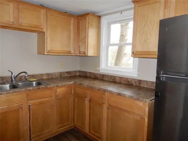 $850 | 395 1st Street, Lawrence, PA 15055