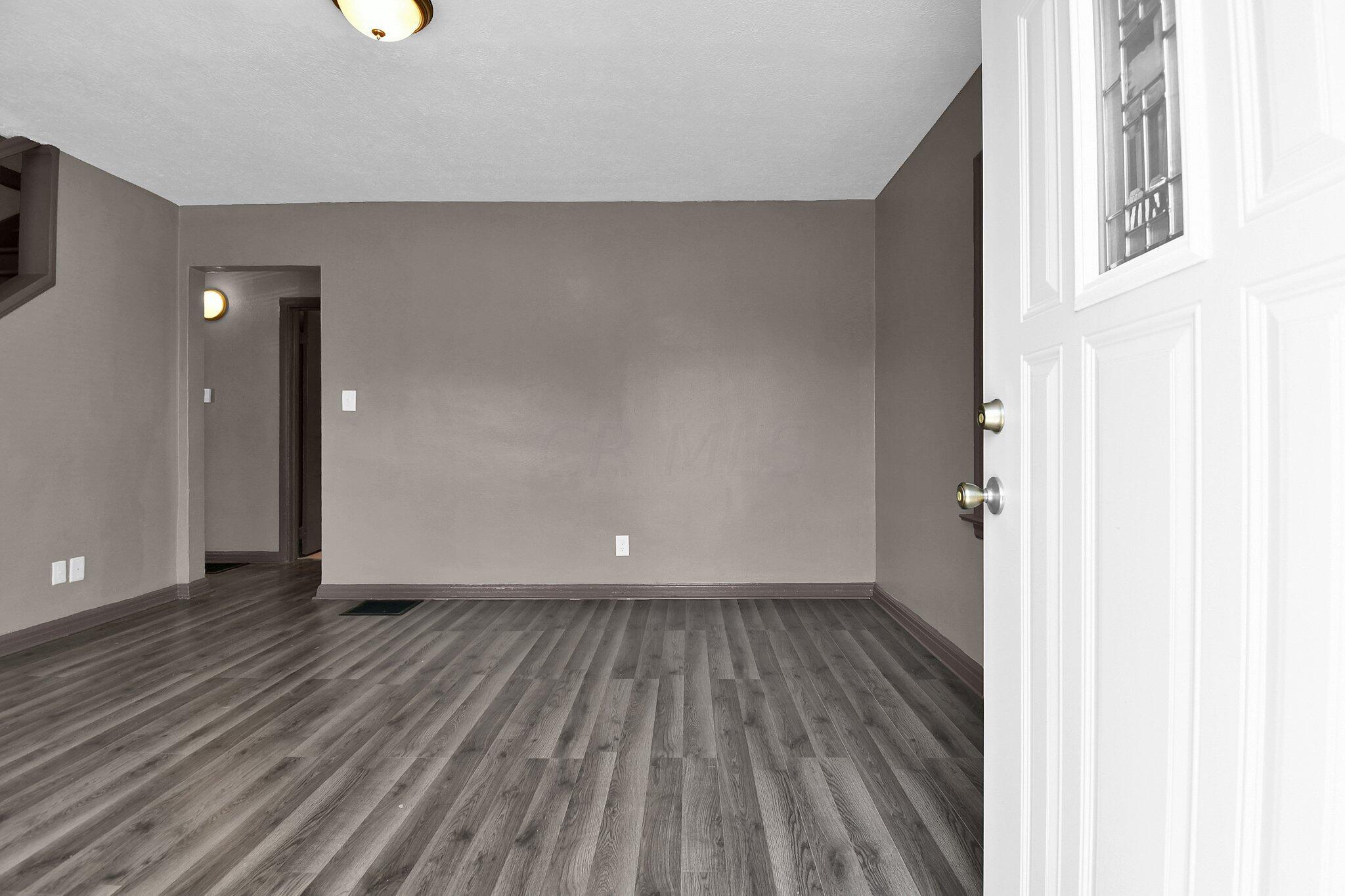 2209 Sagamore Road Columbus, OH 43219 - Photo 6 of 25 7-web-or-mls-2209-sagamore-rd