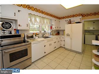 835 Worrell Road Rydal, PA 19046 - Photo 5 of 12 Kitchen