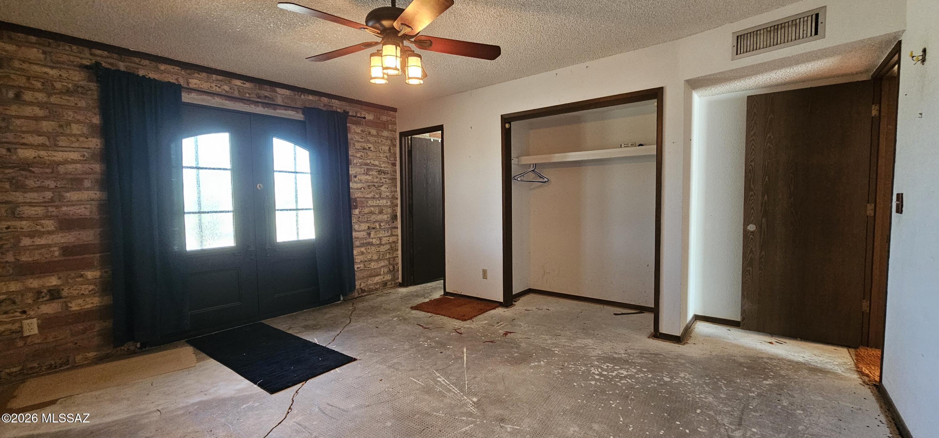 4441 North Sanders Road Tucson, AZ 85743 - Photo 17 of 40 Primary Bedroom-angle2