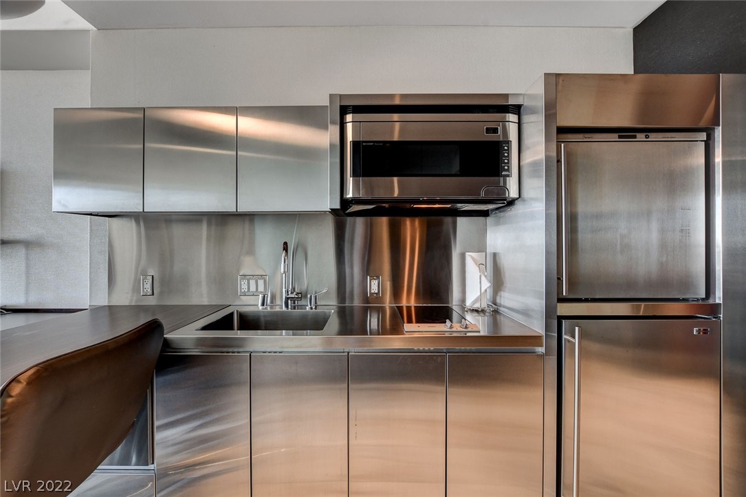 4381 West Flamingo Road, Unit 3010 Las Vegas, NV 89103 - Photo 19 of 34