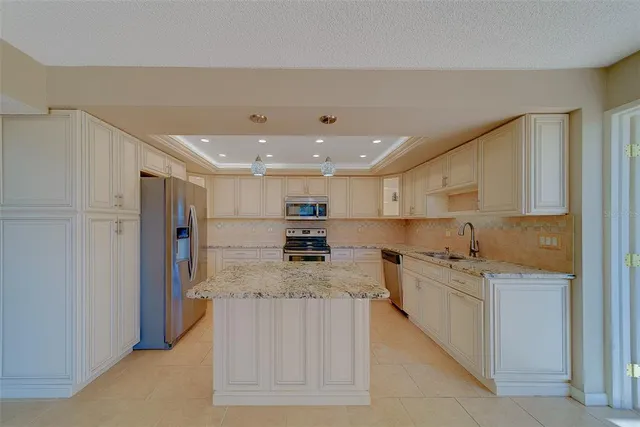 $879,000 | 1480 Gulf Boulevard, Unit 201, Clearwater Beach, FL 33767