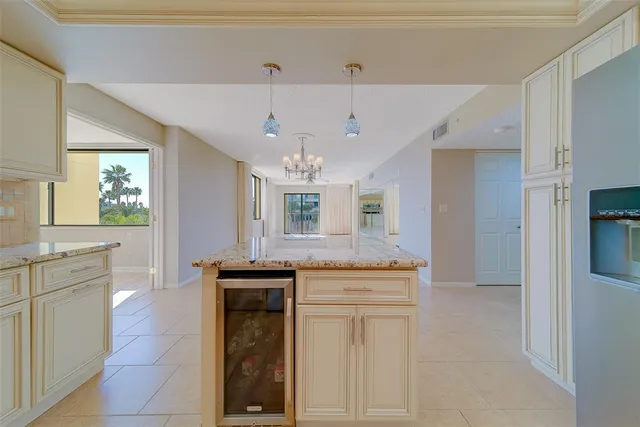 $879,000 | 1480 Gulf Boulevard, Unit 201, Clearwater Beach, FL 33767