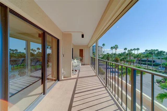 $879,000 | 1480 Gulf Boulevard, Unit 201, Clearwater Beach, FL 33767