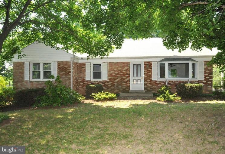 24417 Ridge Road Damascus, MD 20872 - Photo 1 of 19 Front of house