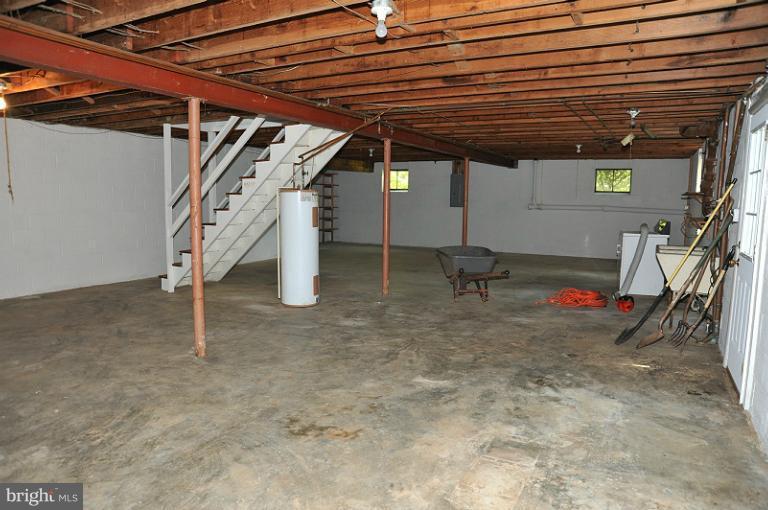 24417 Ridge Road Damascus, MD 20872 - Photo 17 of 19 Basement (view one)