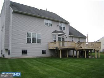 15 Pierce Road East Windsor, NJ 08520 - Photo 10 of 11 Exterior Back