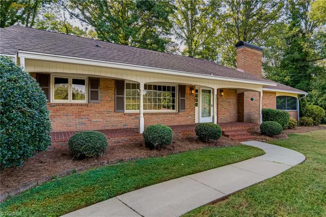 $389,900 | 122 Pine Street, King, NC 27021