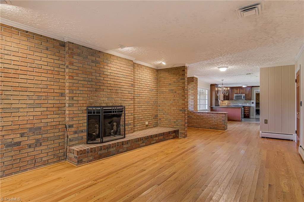 122 Pine Street King, NC 27021 - Photo 4 of 30