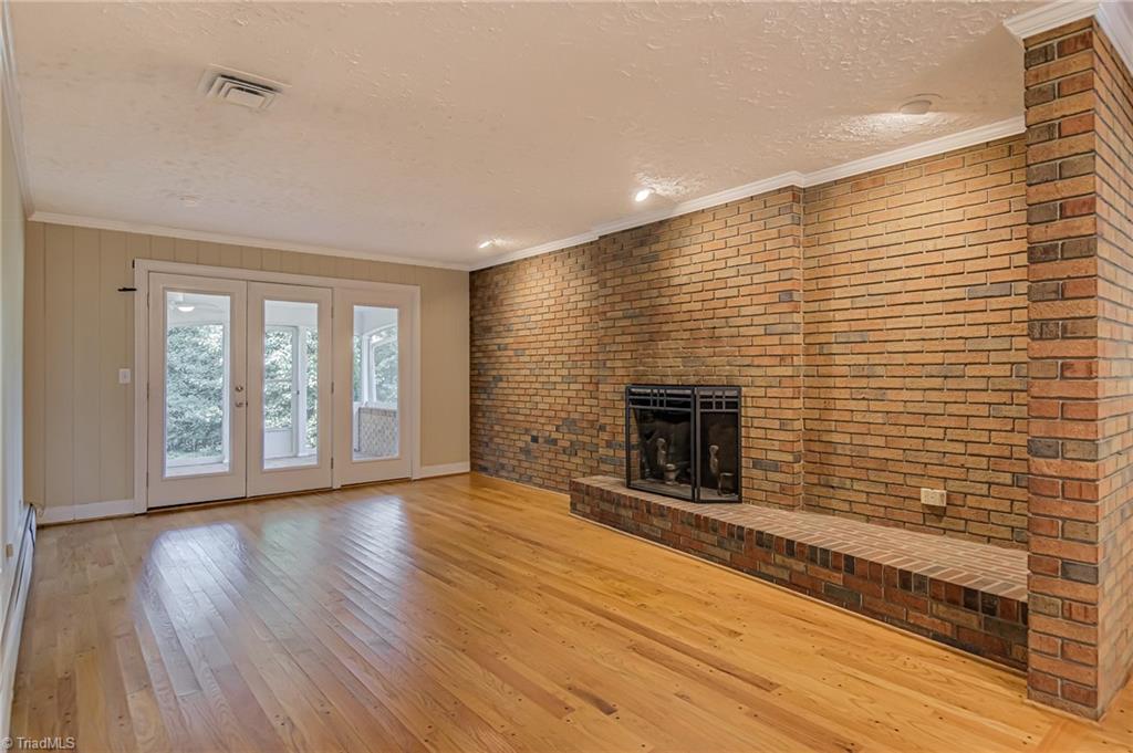 122 Pine Street King, NC 27021 - Photo 6 of 30