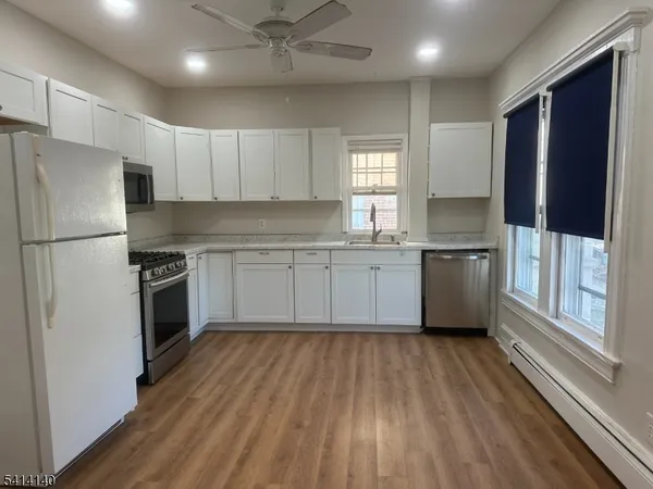 $3,100 | 182 Claremont Avenue, Unit 2, Montclair, NJ 07042