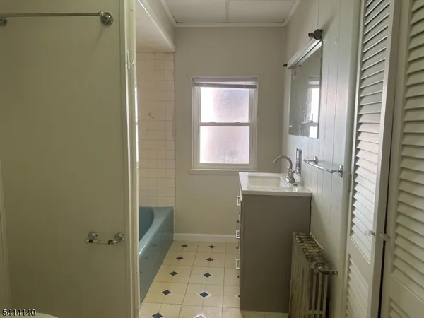 $3,100 | 182 Claremont Avenue, Unit 2, Montclair, NJ 07042