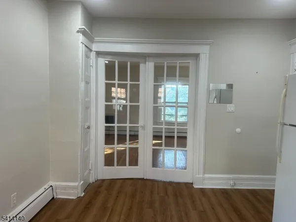 $3,100 | 182 Claremont Avenue, Unit 2, Montclair, NJ 07042