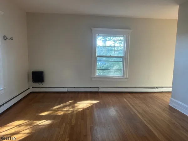 $3,100 | 182 Claremont Avenue, Unit 2, Montclair, NJ 07042