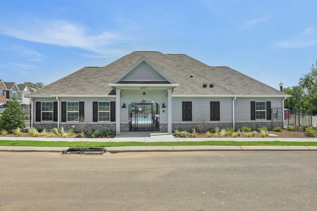 $261,750 | 902 Highfield Way, Lebanon, TN 37087