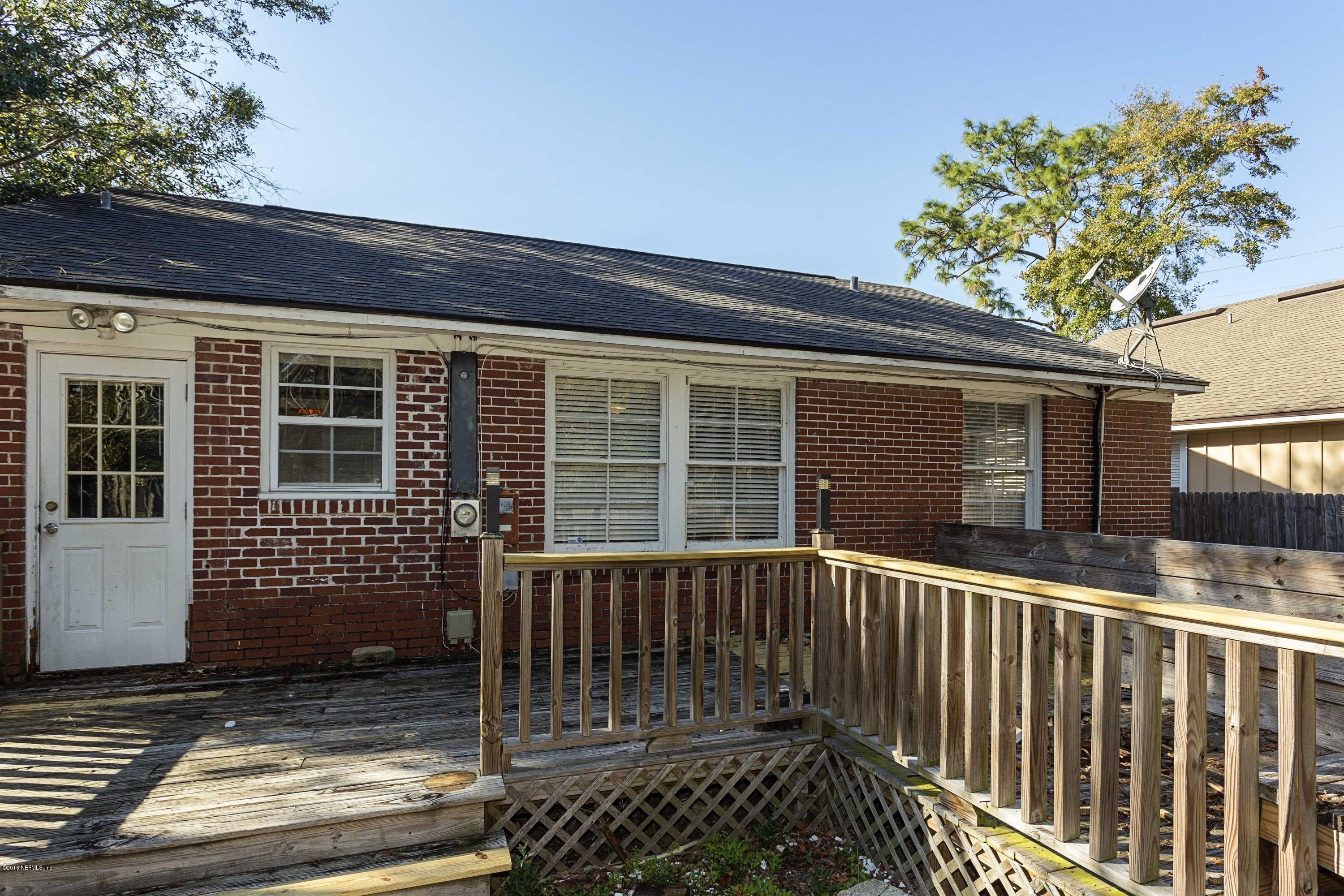 2309 Somerset Road Jacksonville, FL 32210 - Photo 17 of 21 a view of a house with a window