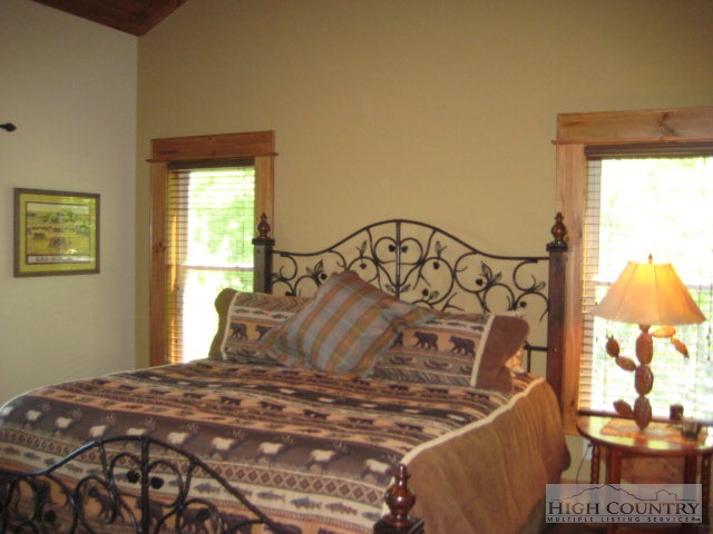 459 Glen View Road Boone, NC 28607 - Photo 5 of 24 Gallery Image 5