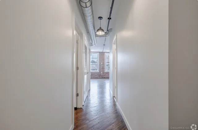 $2,100 | 424 Main Street, Unit D, Middletown, CT 06457