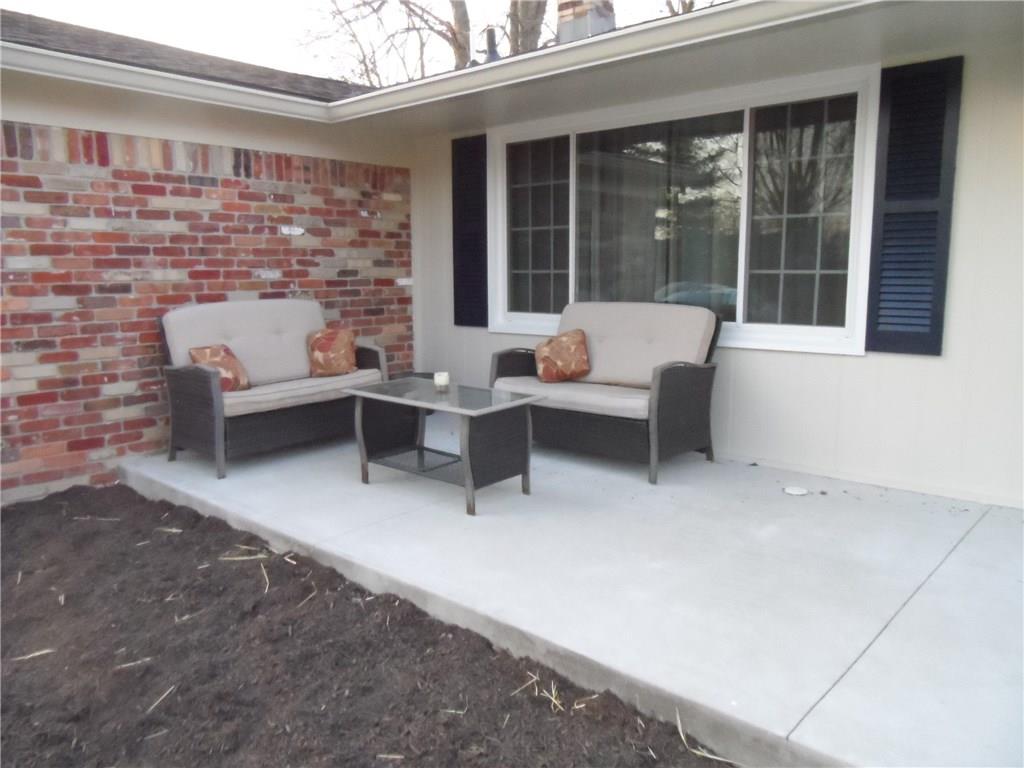 205 Dover Road Brownsburg, IN 46112 - Photo 2 of 28