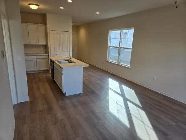 $300,000 | 4264 Plum Village Circle, Unit 40, Monroe, MI 48161