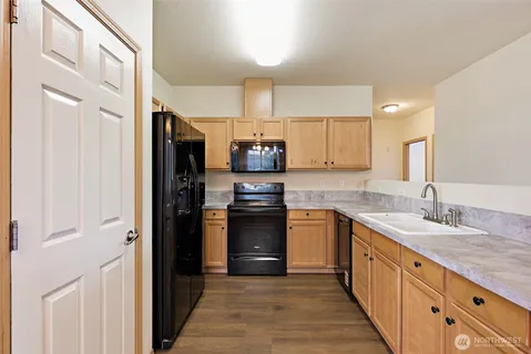 $345,000 | 18615 101st Ave Court East, Unit 260, Puyallup, WA 98375