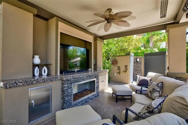 $369,900 | 8175 Arville Street, Unit 88, Las Vegas, NV 89139