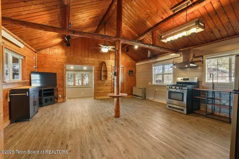 $325,000 | 16 Foothill Boulevard, Alpine, WY 83128