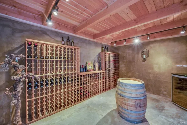 $1,695,000 | 1389 Canyon Road, Geyserville, CA 95441