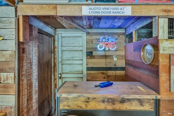 $1,695,000 | 1389 Canyon Road, Geyserville, CA 95441