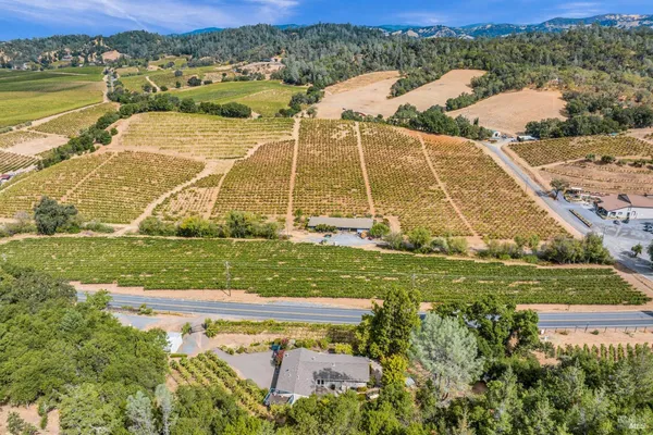 $1,695,000 | 1389 Canyon Road, Geyserville, CA 95441