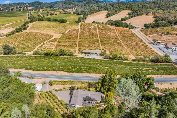 $1,695,000 | 1389 Canyon Road, Geyserville, CA 95441