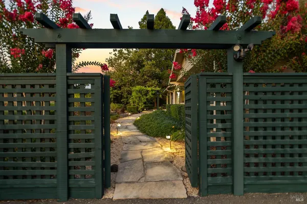 $1,695,000 | 1389 Canyon Road, Geyserville, CA 95441