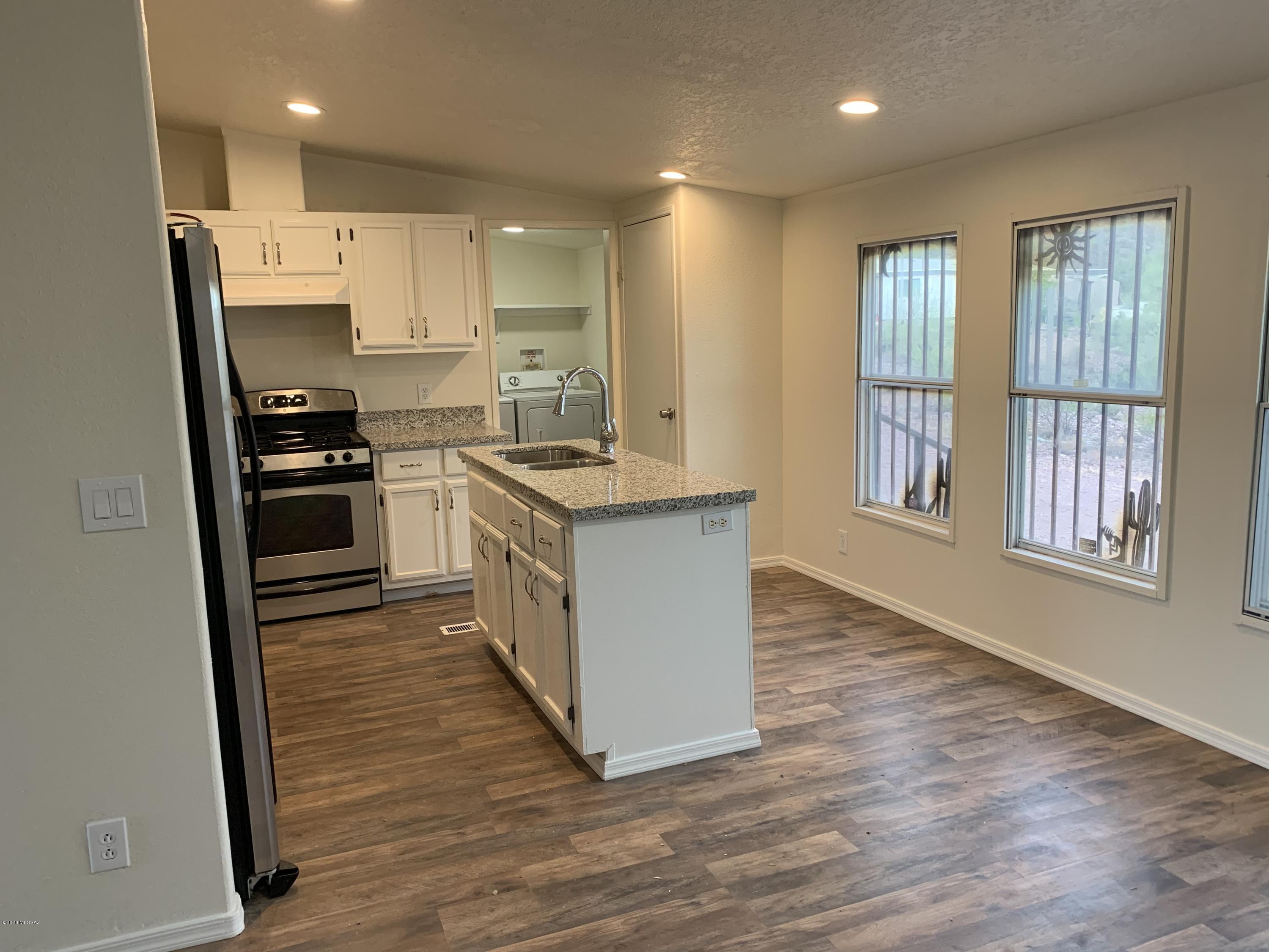 4561 West Bilby Road Tucson, AZ 85746 - Photo 8 of 26 Gallery Image 8