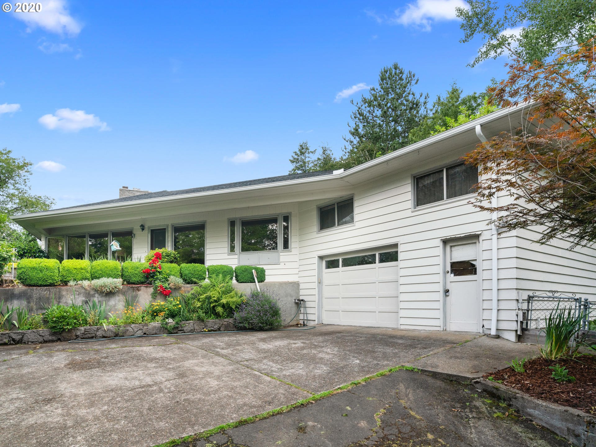 8311 Southwest Barnes Road Portland, OR 97225 - Photo 1 of 32 Gallery Image 1
