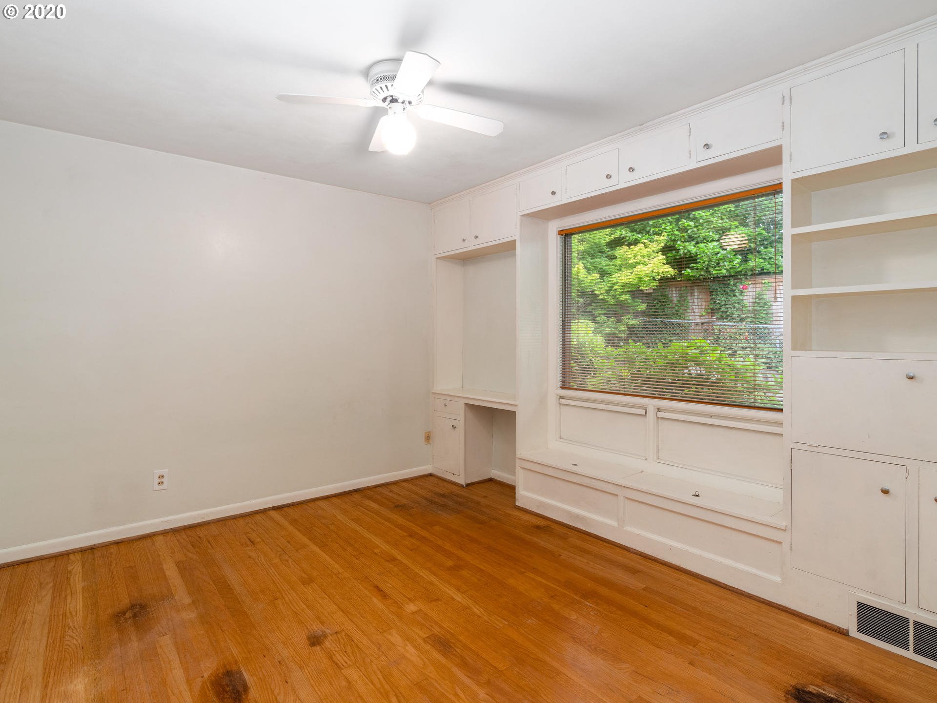 8311 Southwest Barnes Road Portland, OR 97225 - Photo 18 of 32 Gallery Image 18