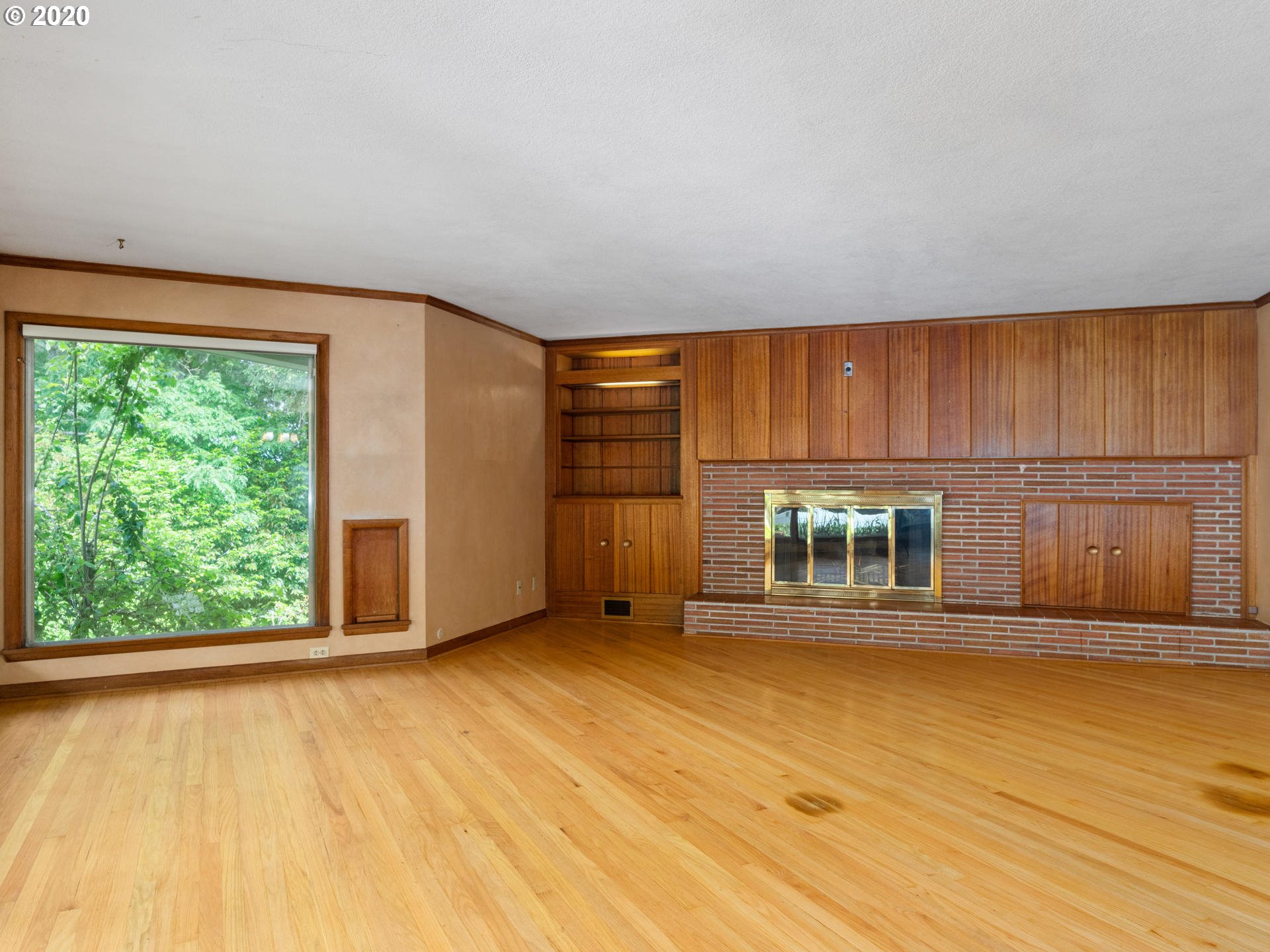 8311 Southwest Barnes Road Portland, OR 97225 - Photo 6 of 32 Gallery Image 6