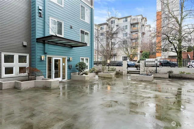 $280,000 | 300 10th Avenue, Unit B105, Seattle, WA 98122