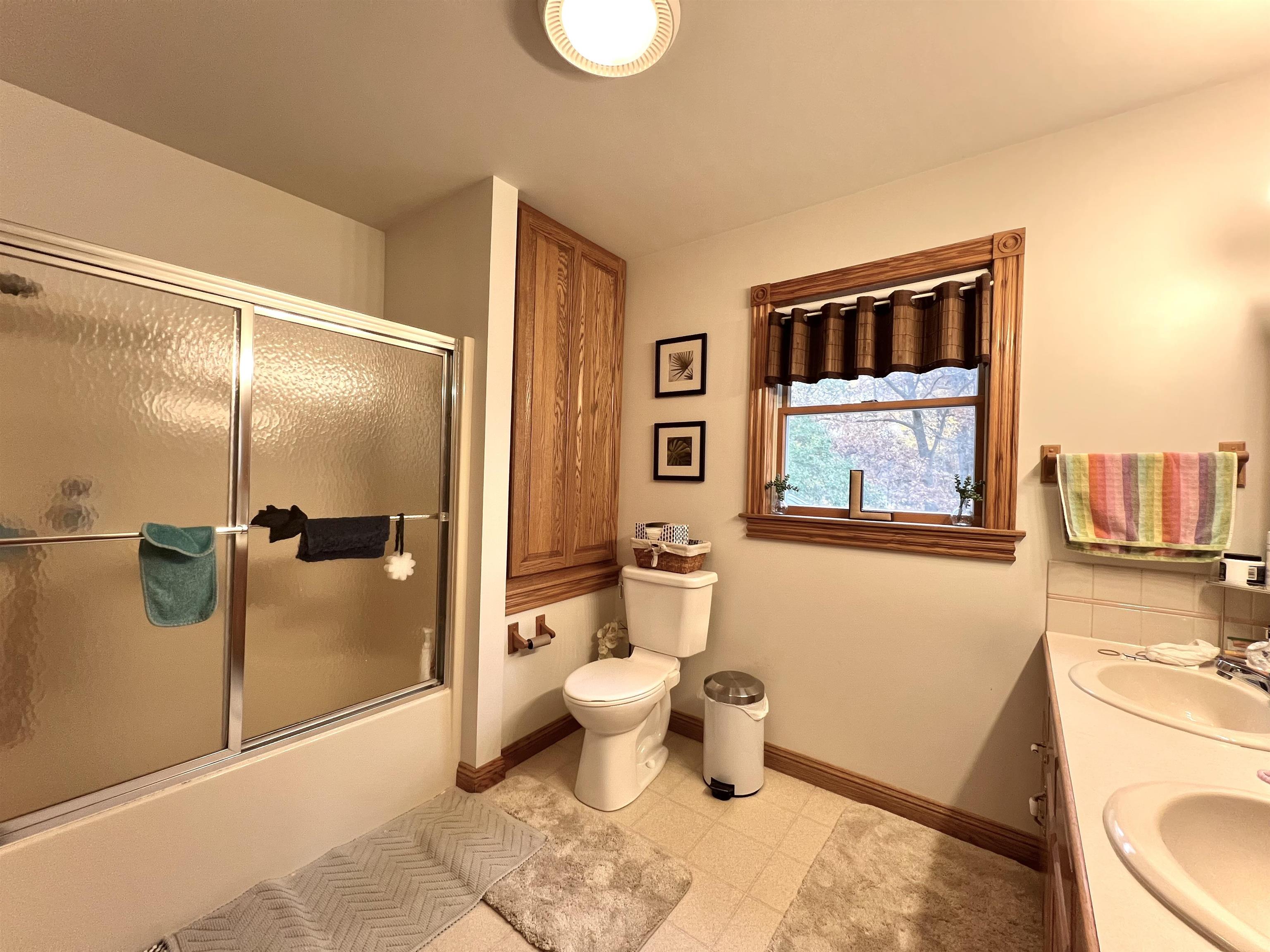 6520 Chesaning Road Chesaning, MI 48616 - Photo 43 of 99 50094758-42.JPG