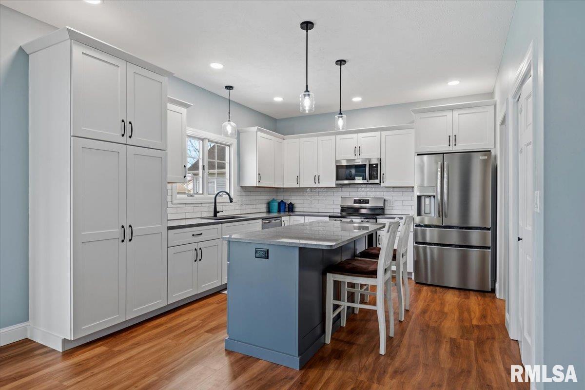 3608 Wittington Court Springfield, IL 62704 - Photo 13 of 47