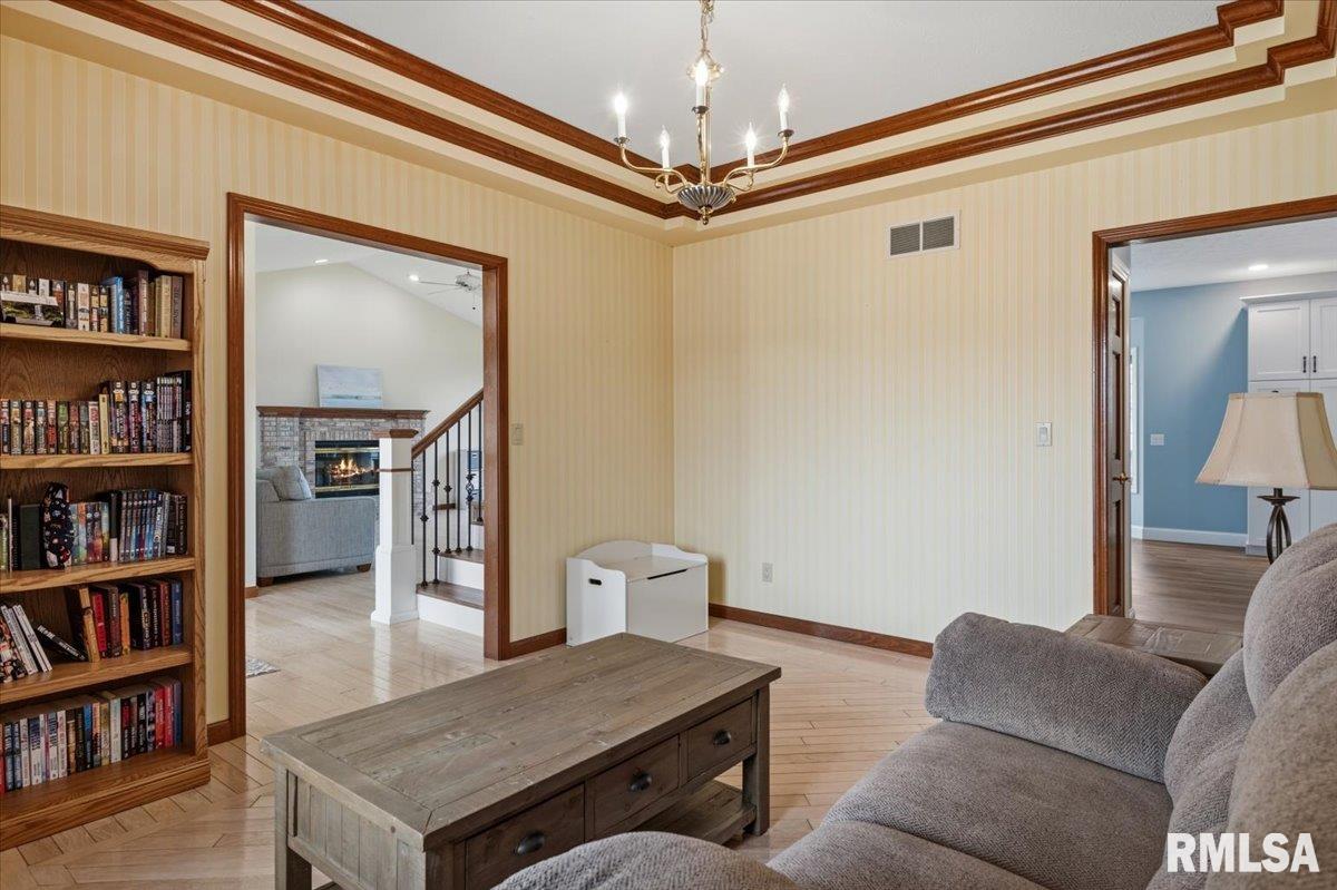 3608 Wittington Court Springfield, IL 62704 - Photo 20 of 47