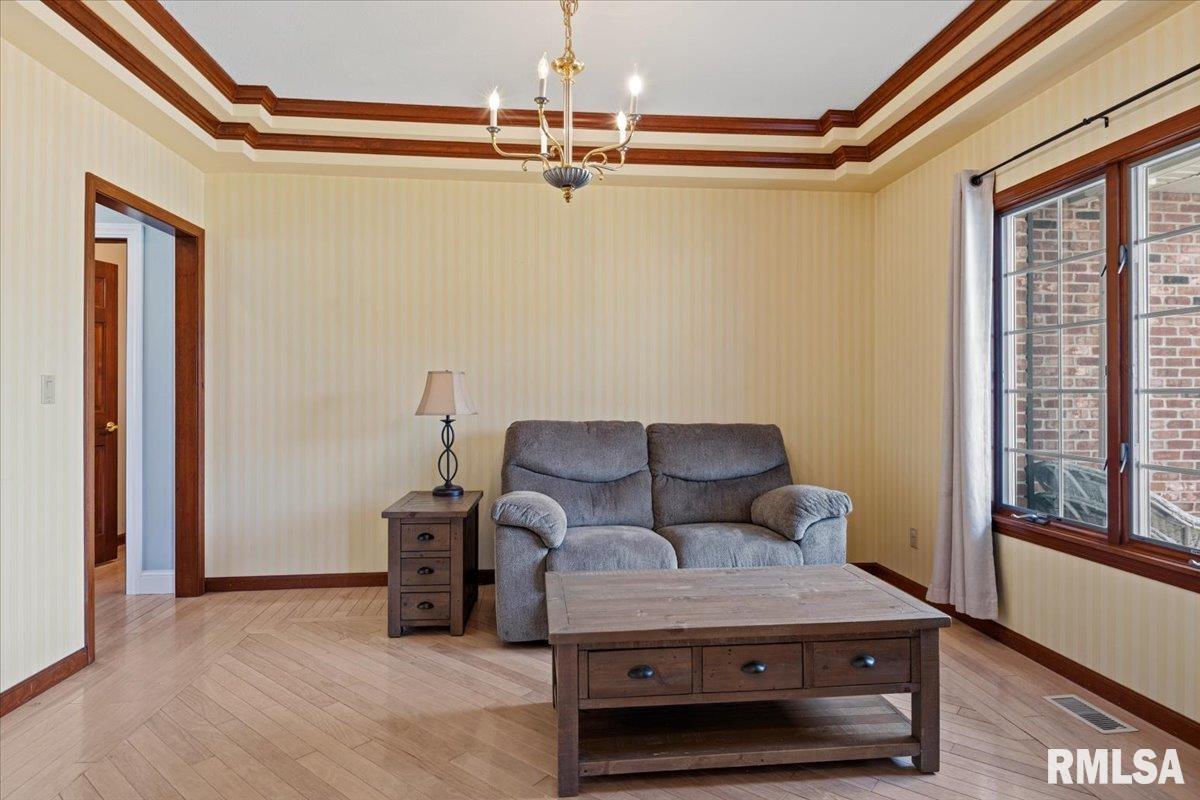 3608 Wittington Court Springfield, IL 62704 - Photo 21 of 47