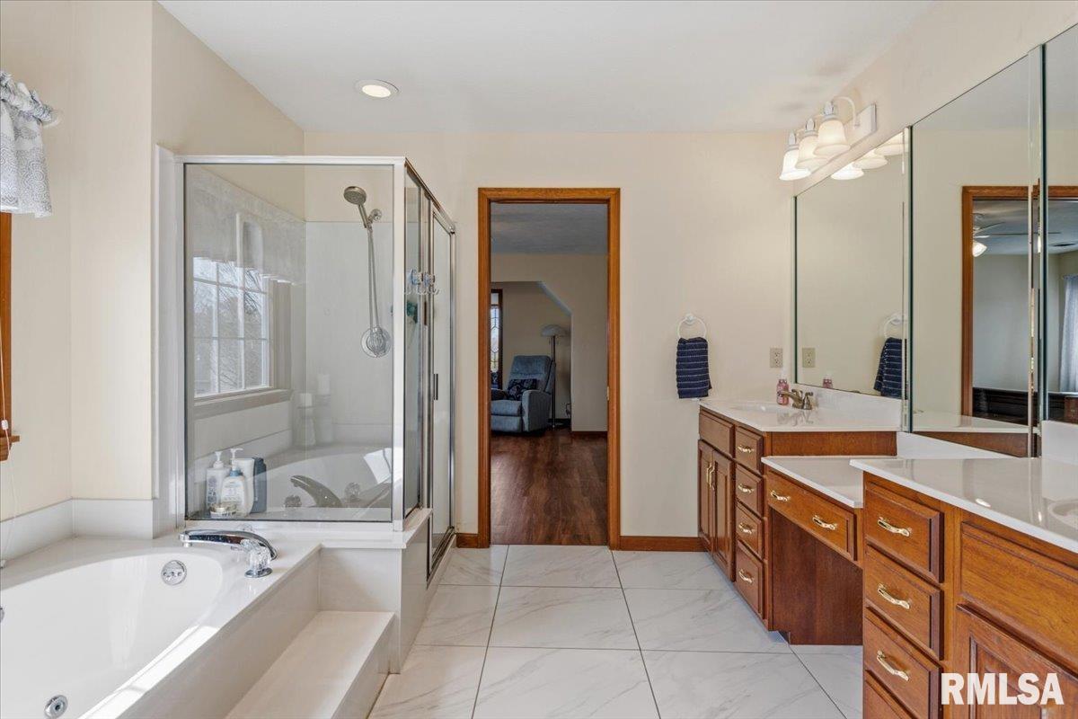 3608 Wittington Court Springfield, IL 62704 - Photo 32 of 47