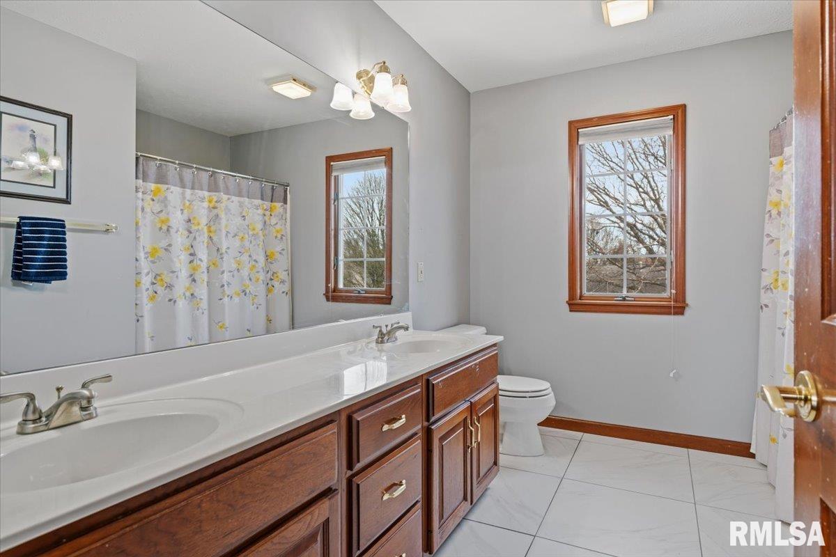 3608 Wittington Court Springfield, IL 62704 - Photo 33 of 47