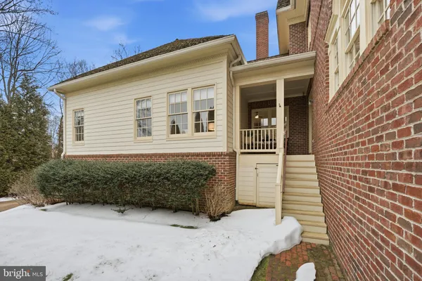 $1,700,000 | 9874 Palace Green Way, Vienna, VA 22181