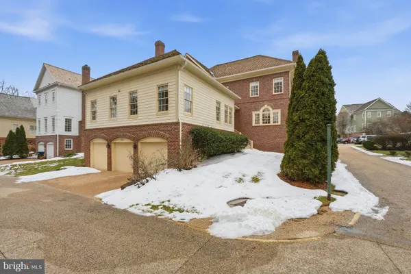 $1,700,000 | 9874 Palace Green Way, Vienna, VA 22181