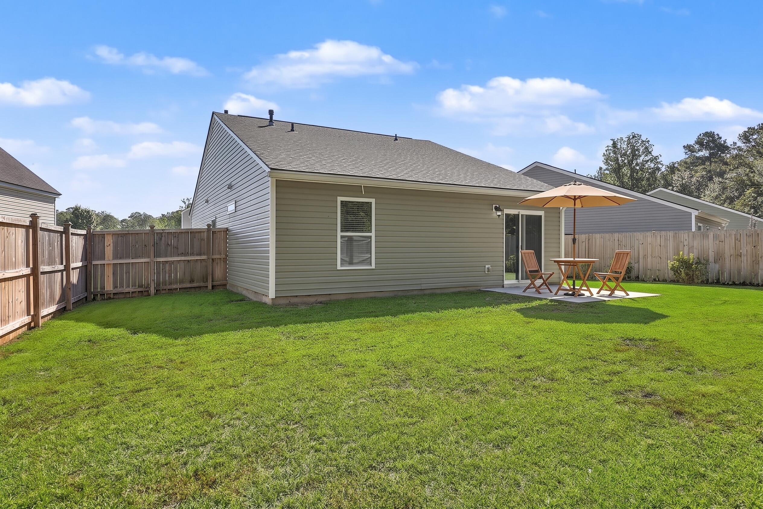 122 Brittondale Road Summerville, SC 29485 - Photo 25 of 29 Fenced Backyard