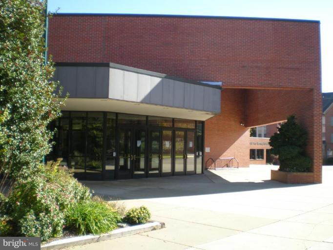 11313 Handlebar Road Reston, VA 20191 - Photo 25 of 29 Community Center Hunters Wood