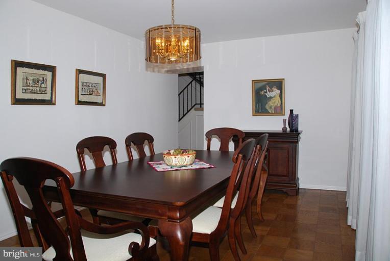 11313 Handlebar Road Reston, VA 20191 - Photo 7 of 29 Dining Room #2