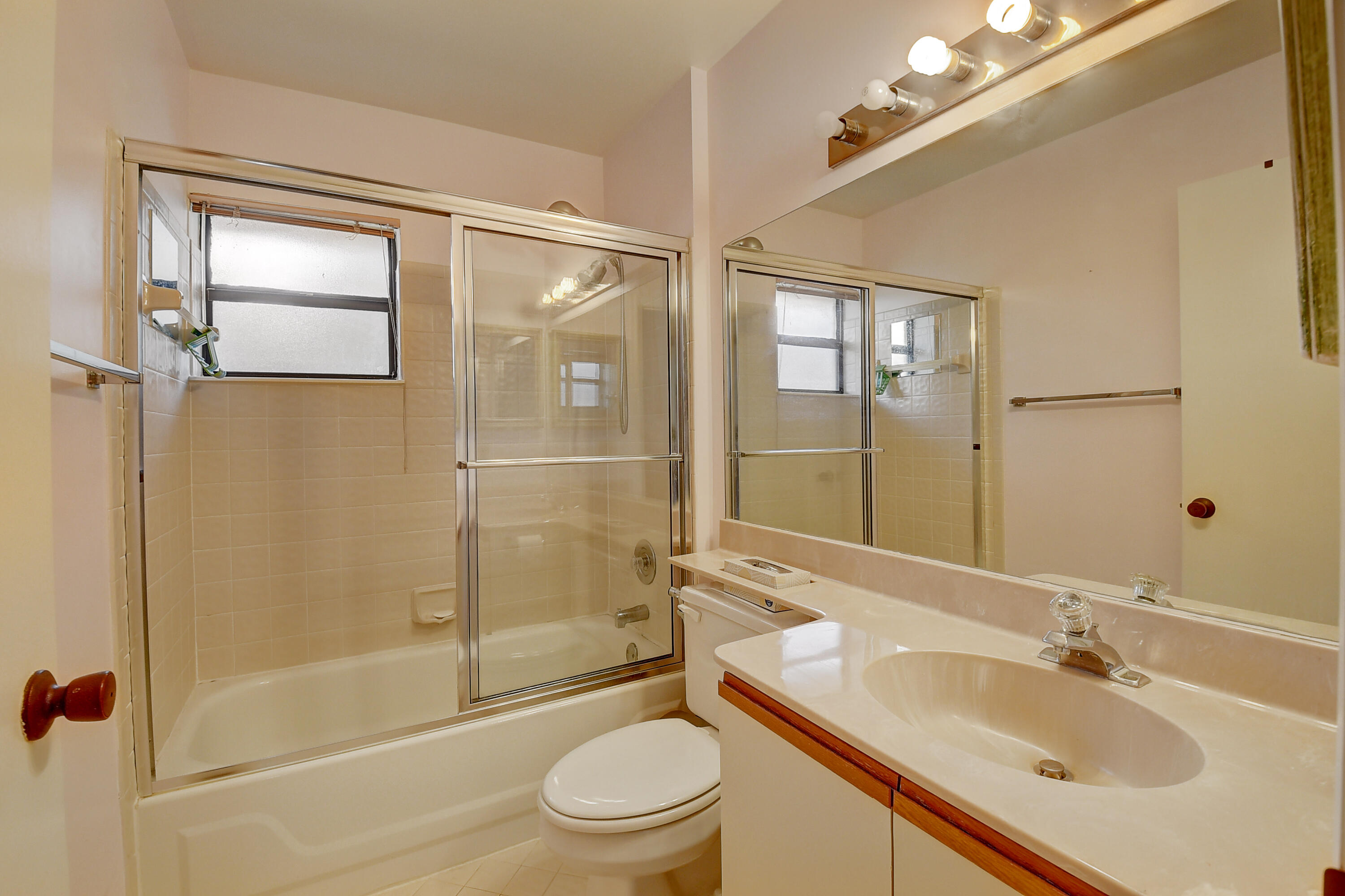 8541 Boca Glades Boulevard West, Unit F Boca Raton, FL 33434 - Photo 22 of 29 DSC_4654_5_6_7_8