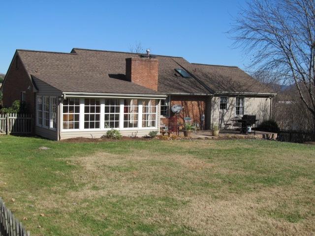 5014 Huntridge Road Roanoke, VA 24012 - Photo 3 of 29 Rear
